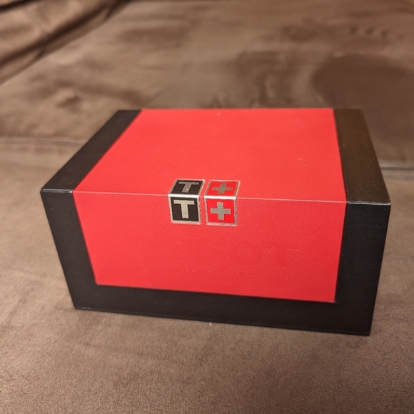 Tissot PRX - Picture 4 of 4